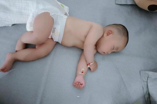 三河宝宝短发型女