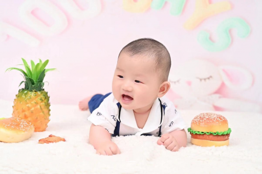 三河宝宝可以躺着喝奶瓶吗